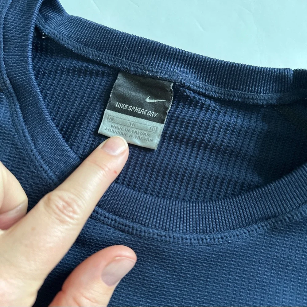 Nike waffle athletic long sleeve top